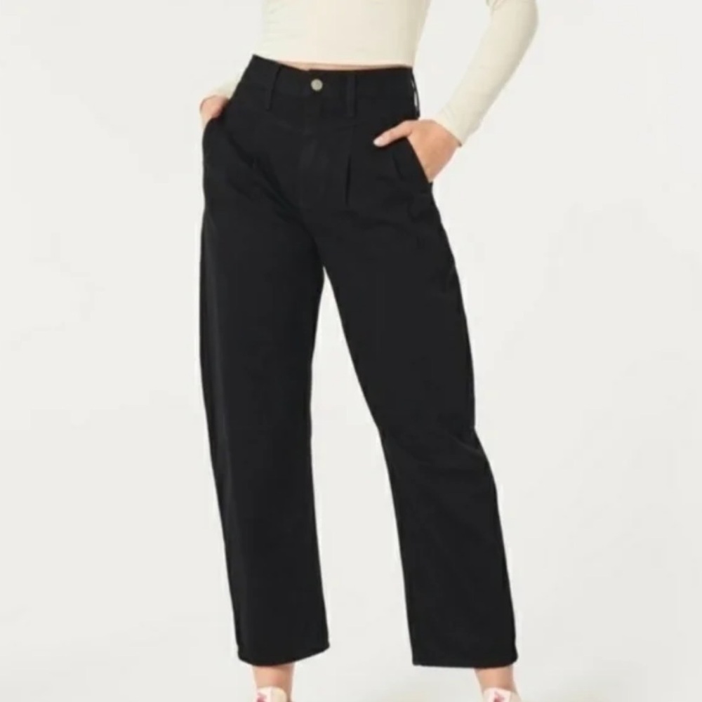 HOLLISTER High Rise Barrel Jean in Black NWT Size 23